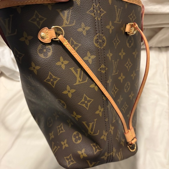 LV Neverfull MM - Picture 14 of 15